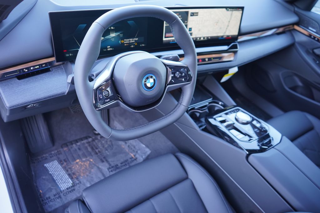 2024 BMW i5 eDrive50